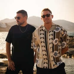 Исполнитель: CamelPhat