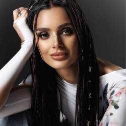 Исполнитель: Korolova