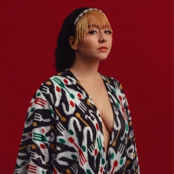 Исполнитель: Manizha