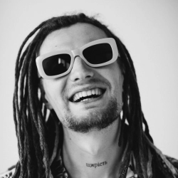 Исполнитель: Morphom