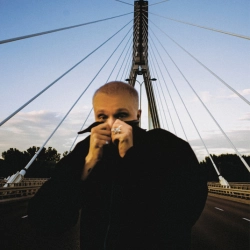 Исполнитель: T-Fest