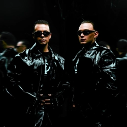 Исполнитель: twocolors